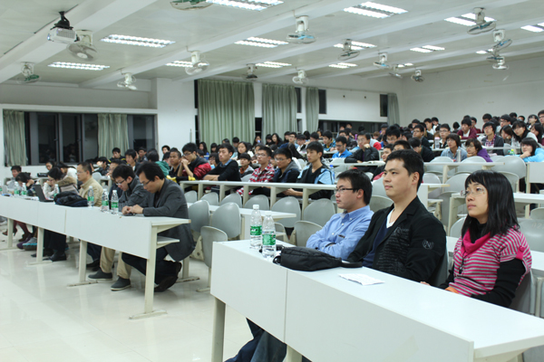 真切聆听学生意见,教学相长共促教学——记信息管理与信息系统专业教学相长会