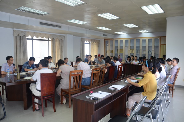 奏响主旋律,传递正能量——信息工程学院召开新学期工作会议暨2014年纪律教育学习月活动动员大会