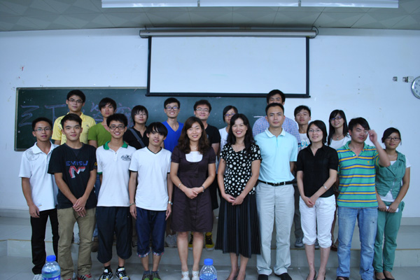 信息工程学院圆满举办第一次暑假三下乡社会实践答辩会