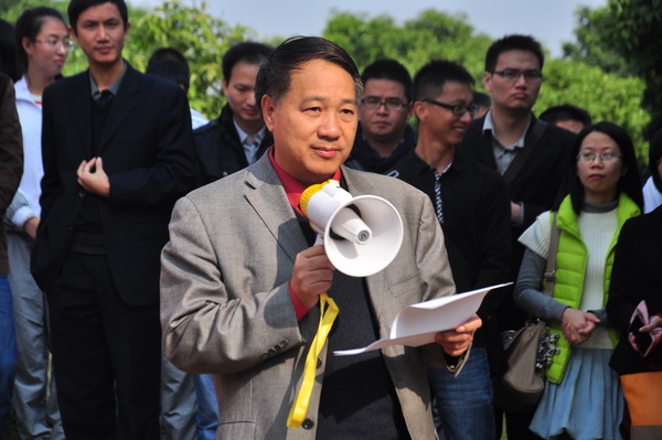薪火传承 再谱新篇——信息工程学院举行信息与医工校友纪念石捐赠仪式