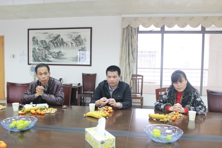 信息工程学院召开民主党派座谈会