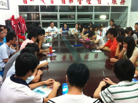 学党章,树新风,喜迎十八大----记信息工程学院09级学生党支部系列活动