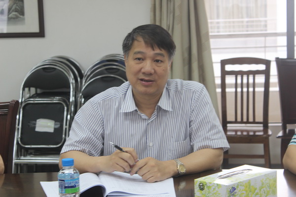信息工程学院召开新专业申报论证会