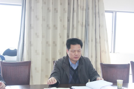 颜大胜副院长一行到信息工程学院和教育技术与信息中心进行调研